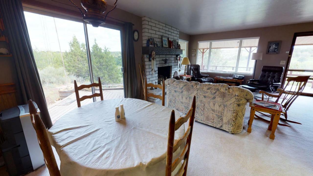 Hideout Ft Abajo 2 Bedroom Cabin, Stunning Views, Secluded! モンティセロ エクステリア 写真