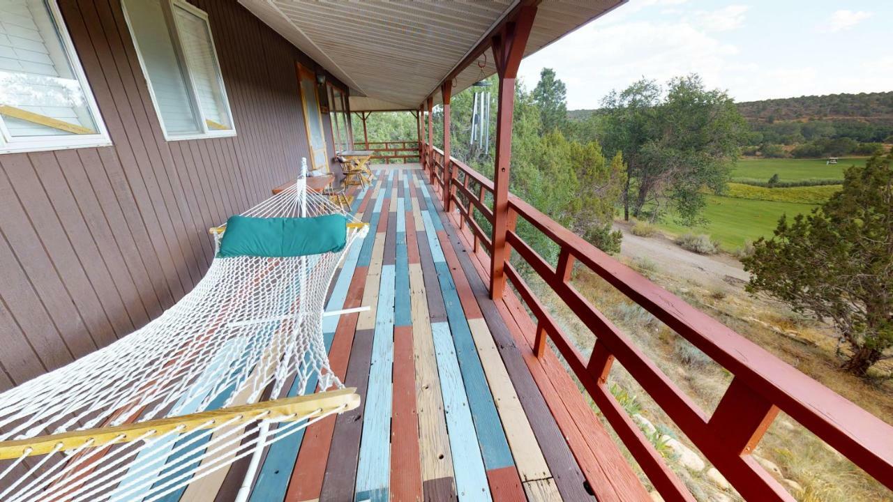 Hideout Ft Abajo 2 Bedroom Cabin, Stunning Views, Secluded! モンティセロ エクステリア 写真